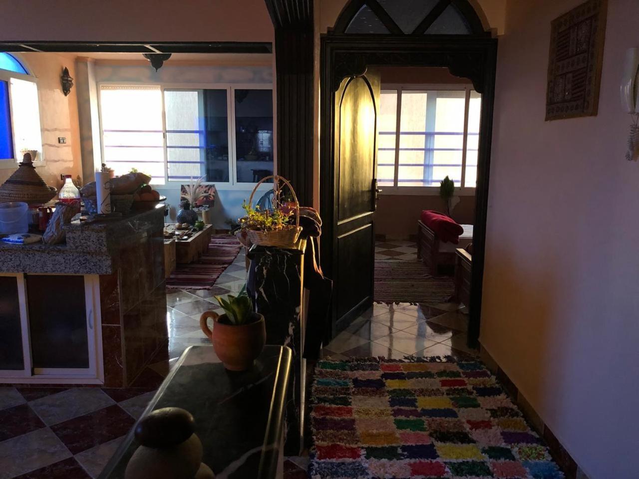 Wave Stay Hostel - Sea View อกาดีร์ ภายนอก รูปภาพ