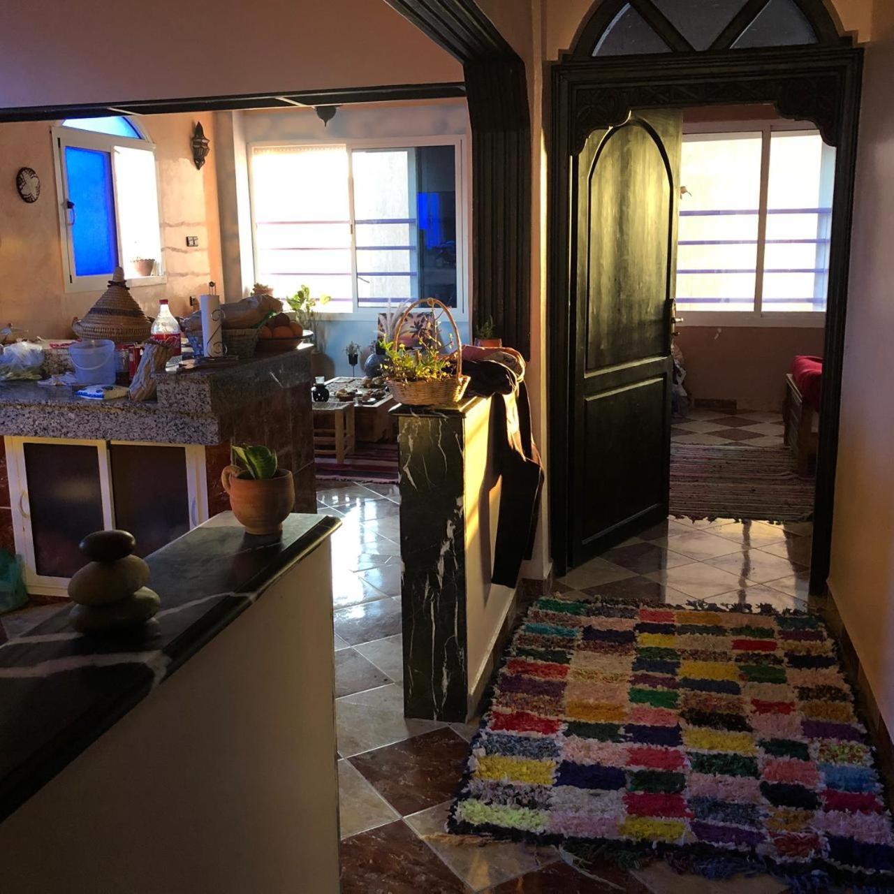 Wave Stay Hostel - Sea View อกาดีร์ ภายนอก รูปภาพ